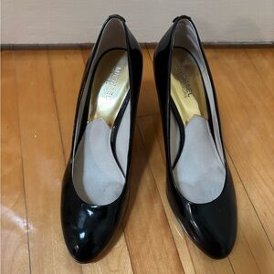 Michael Kors Shiny Black Heels